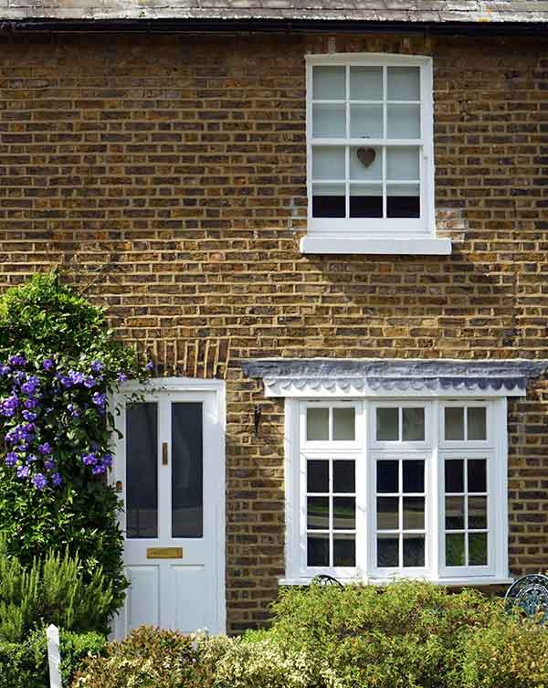 Terraced house with front garden in Chelmsford